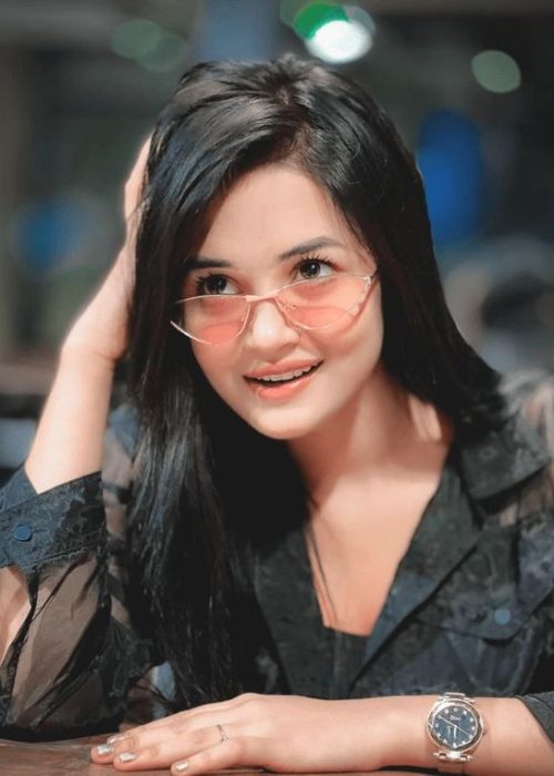 Escorts girls in Lahore